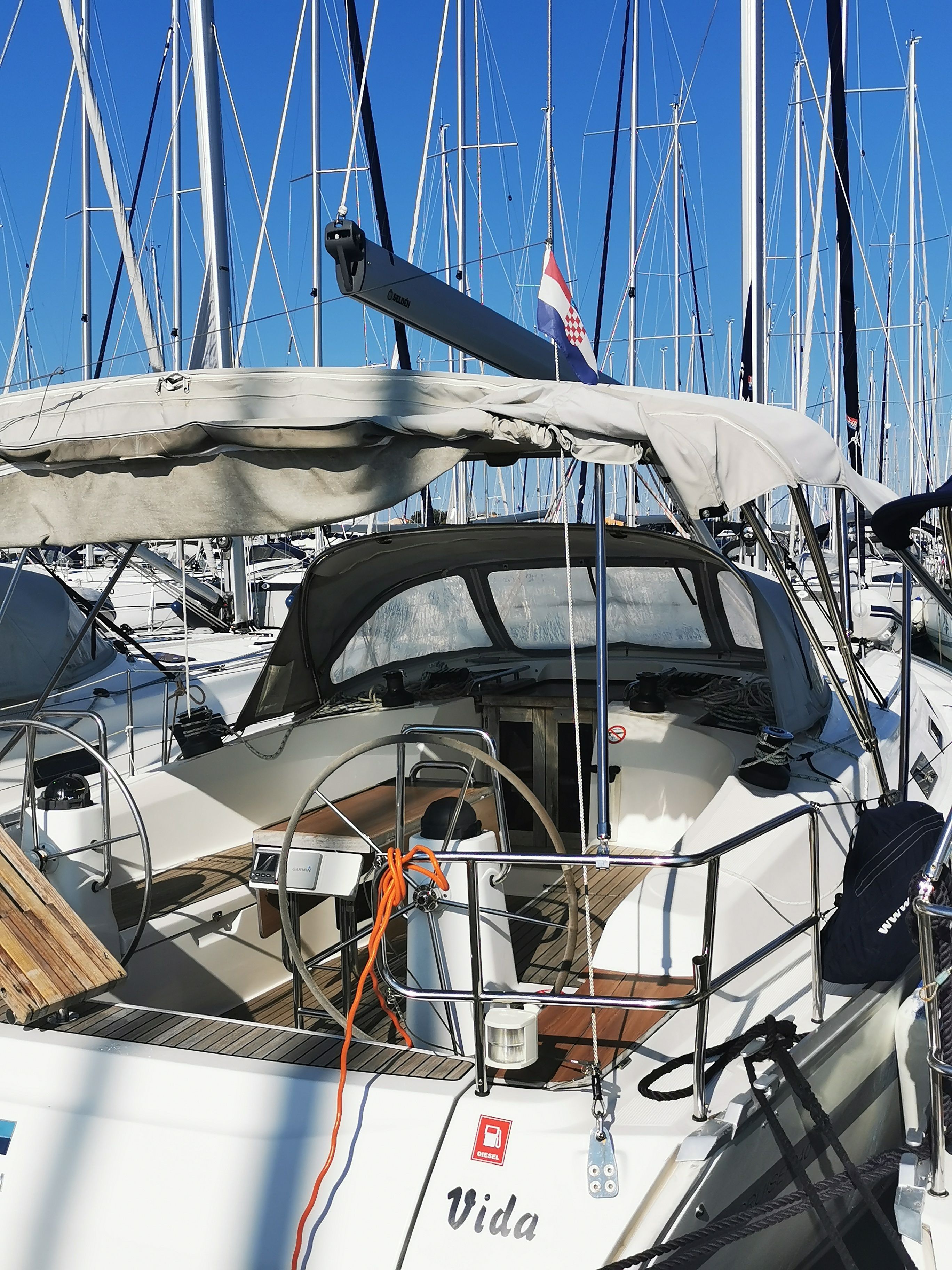 Bavaria Cruiser 40 | Vida