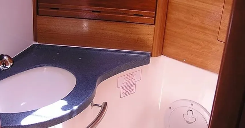 Bavaria Cruiser 40 | Alma Libre12