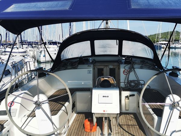 Bavaria Cruiser 46 | Divine