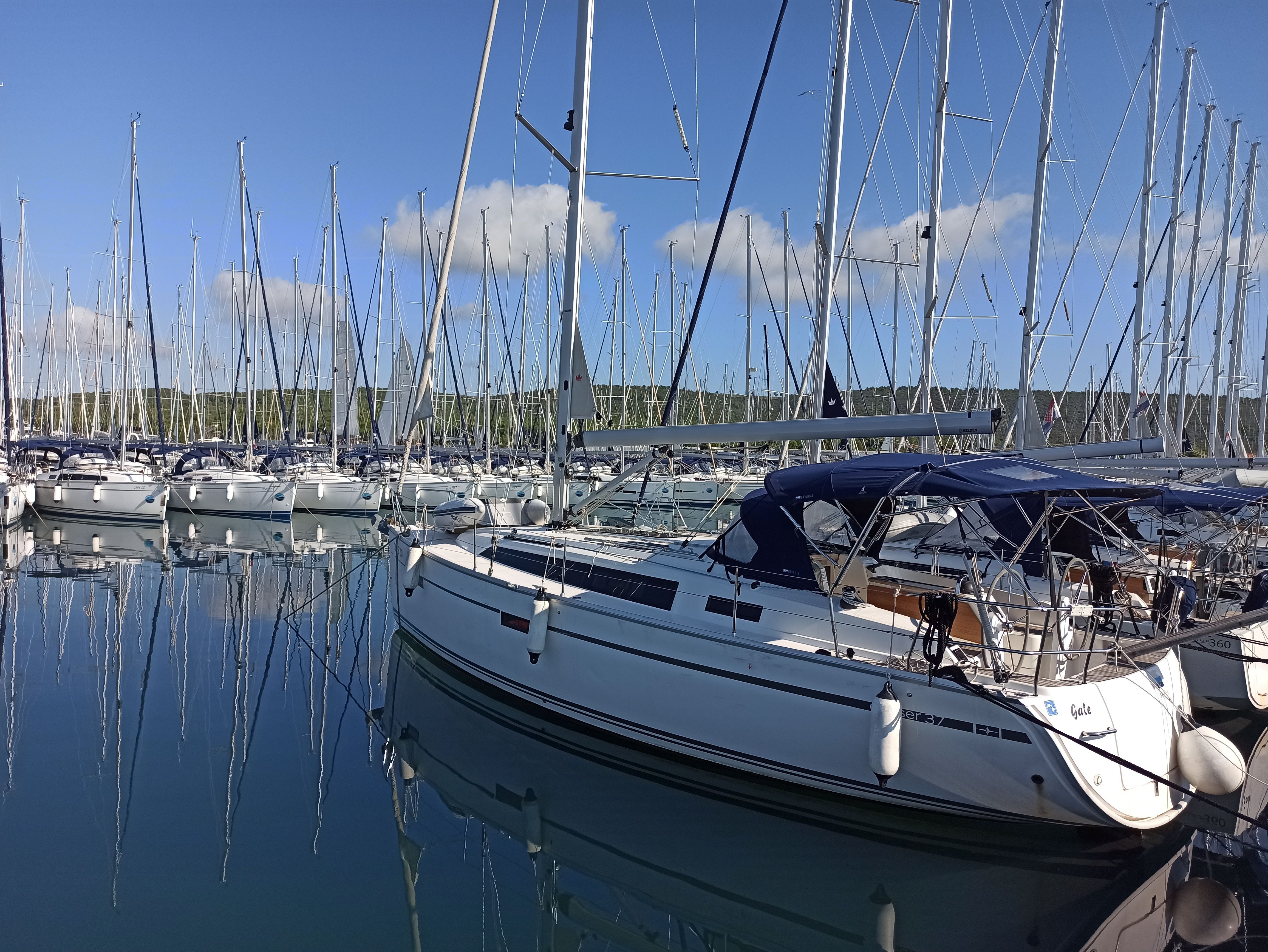 Bavaria Cruiser 37 | Gale