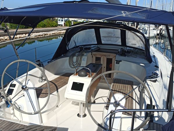 Bavaria Cruiser 37 | Gale