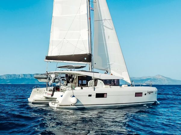 Lagoon 42 | Leggiero