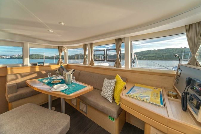 Lagoon 42 | Leggiero