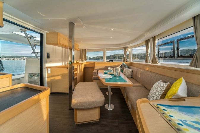 Lagoon 42 | Leggiero