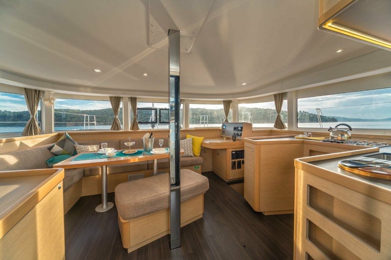 Lagoon 42 | Leggiero