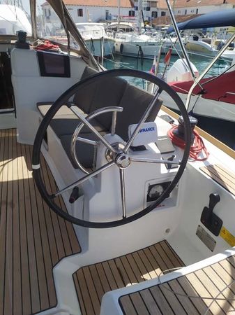 Jeanneau Sun Odyssey 389 | Živjeli