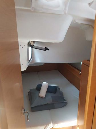 Jeanneau Sun Odyssey 389 | Živjeli