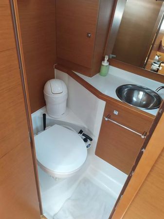 Jeanneau Sun Odyssey 389 | Živjeli