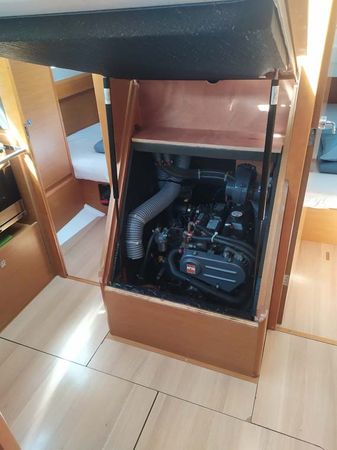 Jeanneau Sun Odyssey 389 | Živjeli