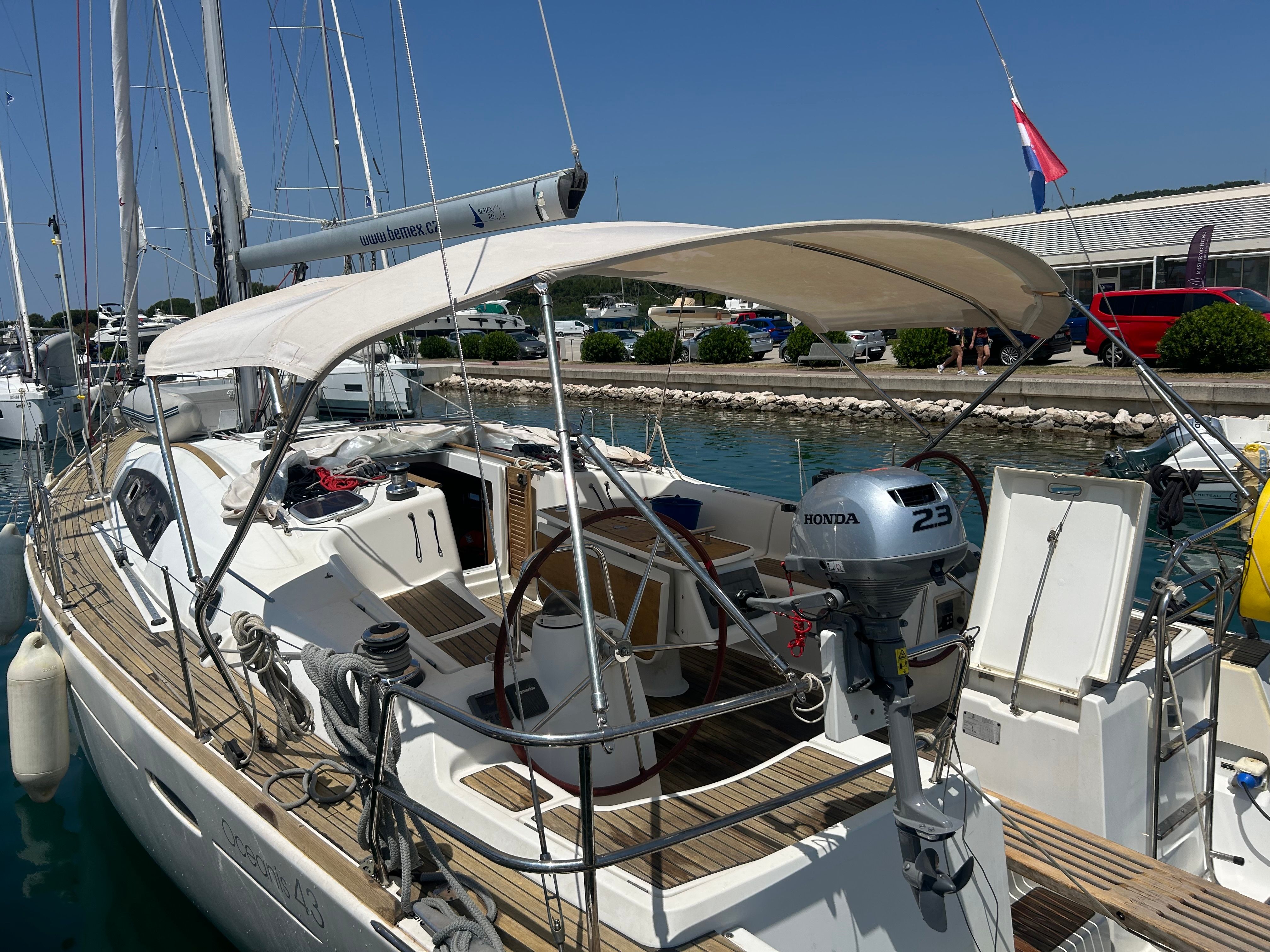 Beneteau Oceanis 43 | Magnolia