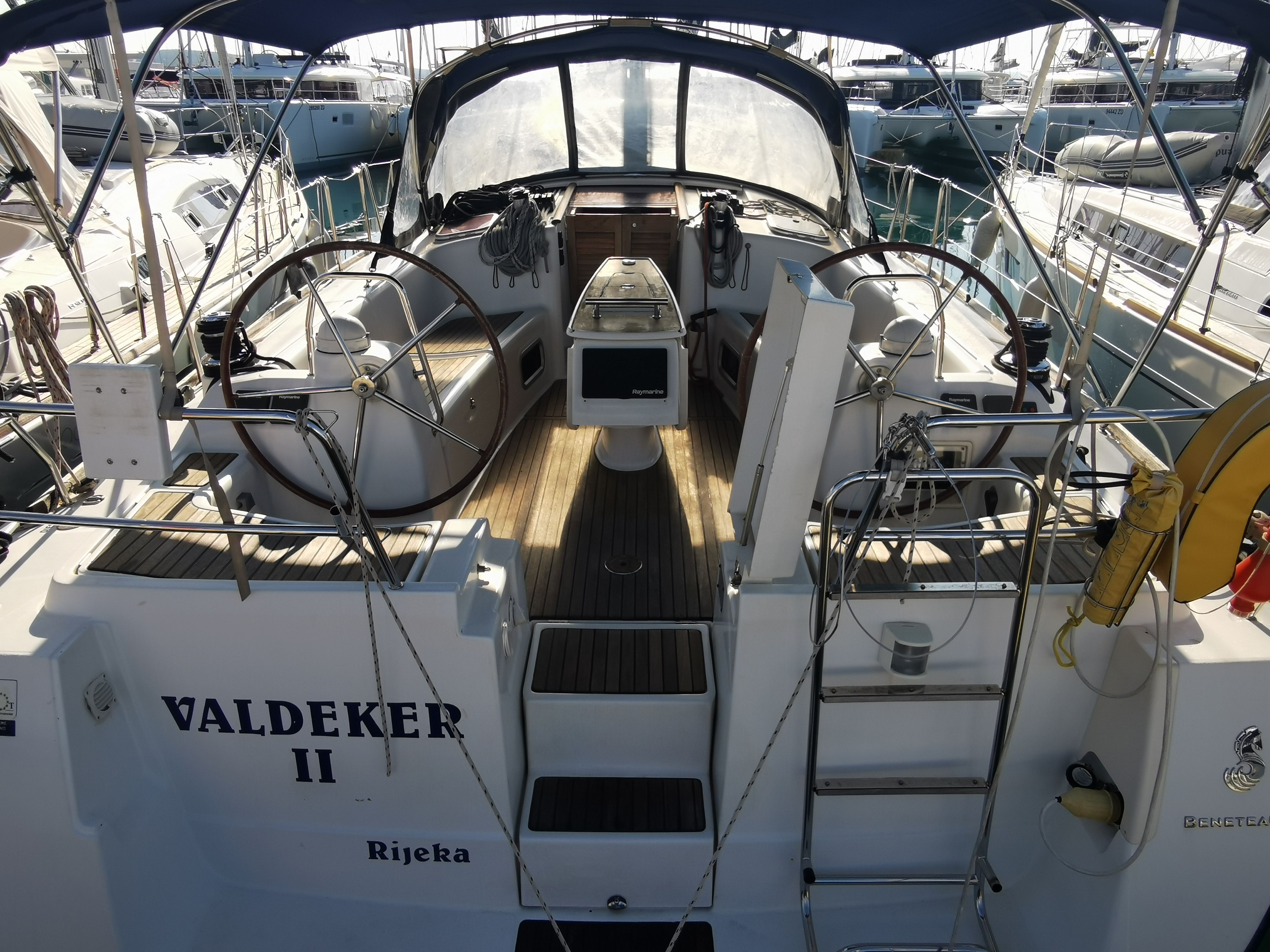 Beneteau Oceanis 43 | Valdeker 2