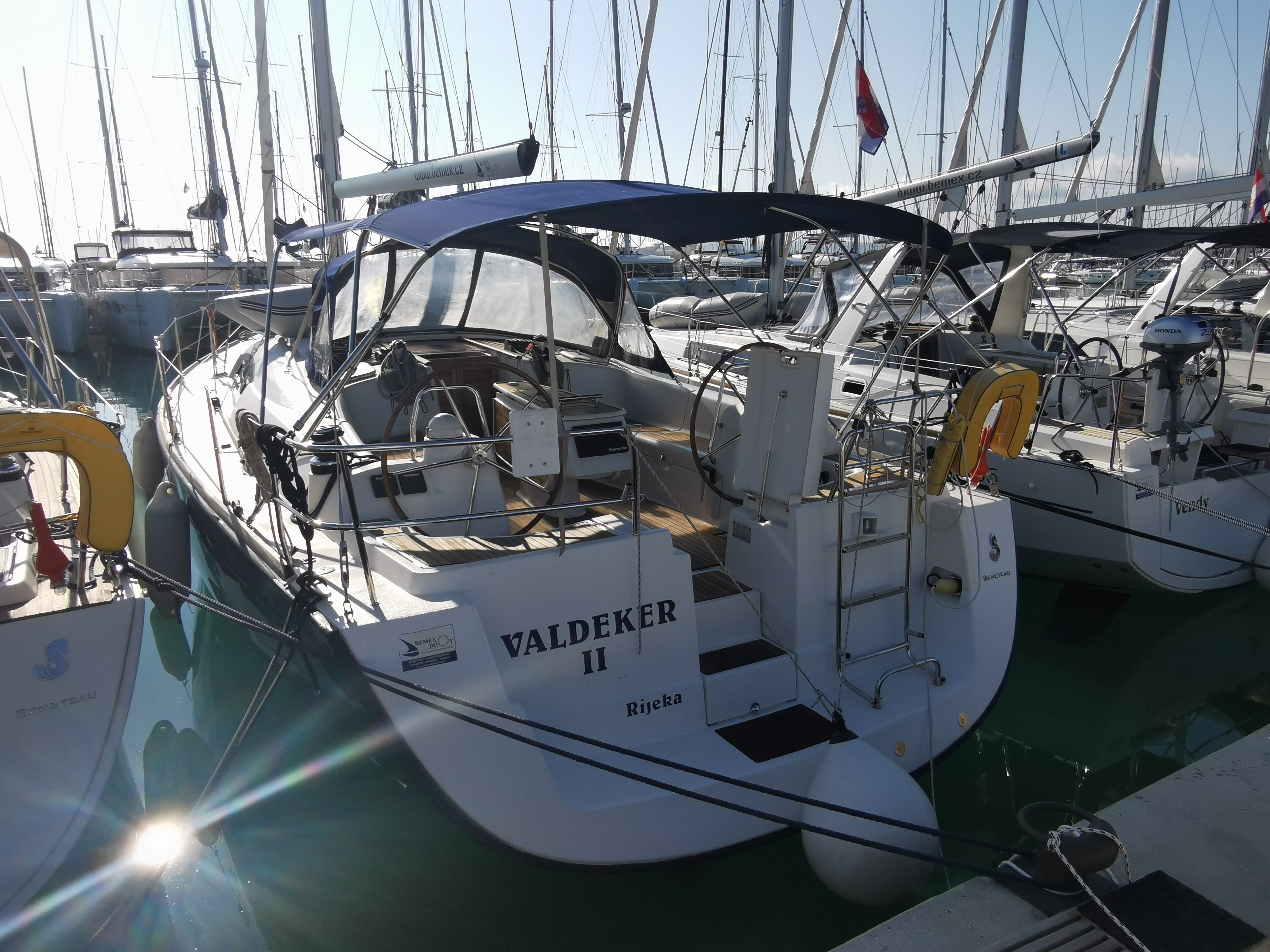 Beneteau Oceanis 43 | Valdeker 2