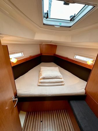 Bavaria Cruiser 37 | Maestral
