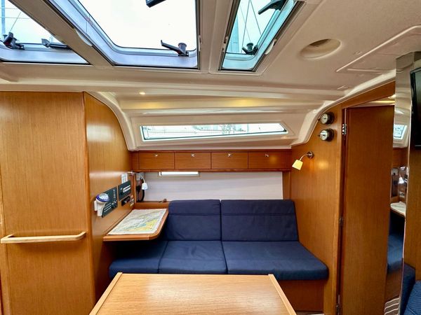 Bavaria Cruiser 37 | Maestral