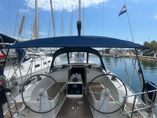 Bavaria Cruiser 37 | Maestral
