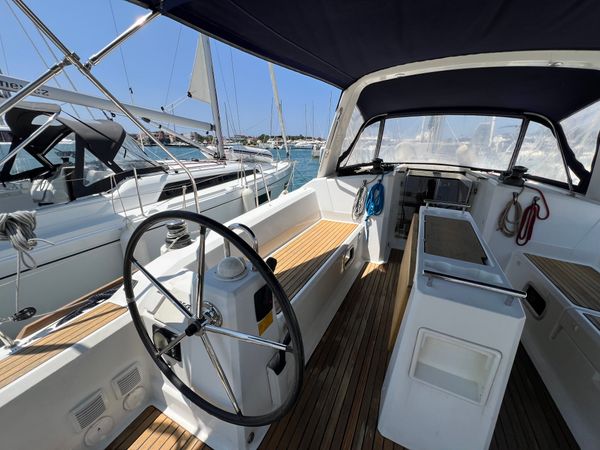 Beneteau Oceanis 38 | Felina