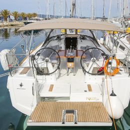 Jeanneau Sun Odyssey 349 | Polly Fun