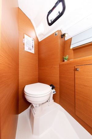 Jeanneau Sun Odyssey 349 | Polly Fun