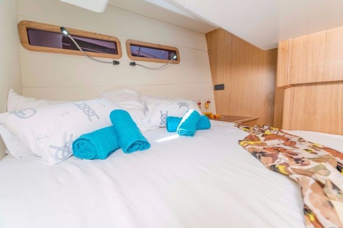 SAS Vektor Adriana 36 | Mira