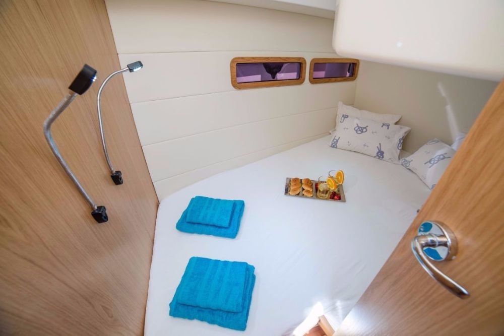 SAS Vektor Adriana 36 | Mira