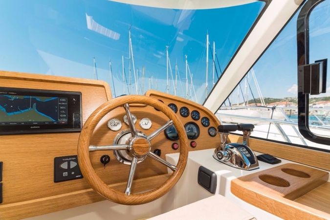 SAS Vektor Adriana 36 | Mira