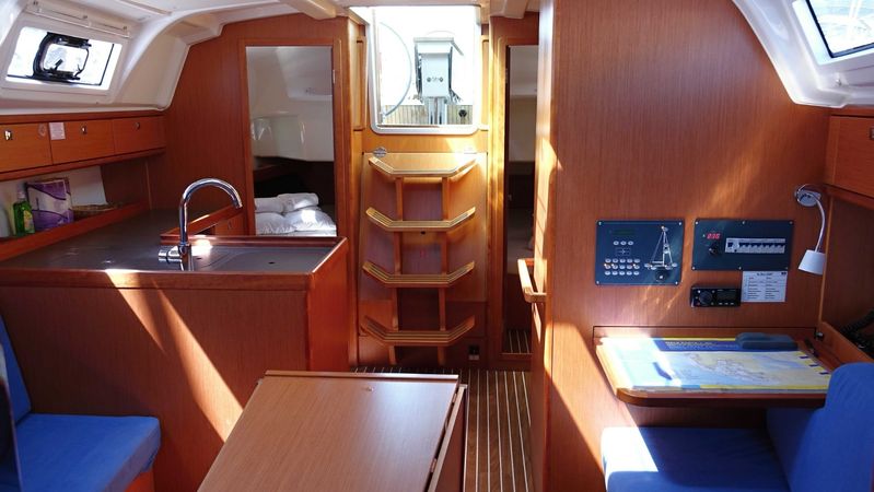 Bavaria Cruiser 37 | Diana