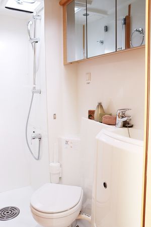 Lagoon 421 | Happiness