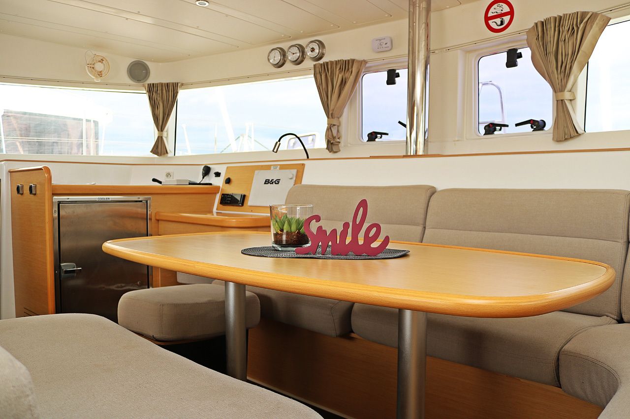 Lagoon 421 | Happiness