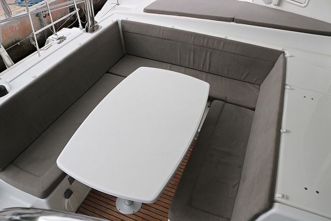 Lagoon 421 | Happiness