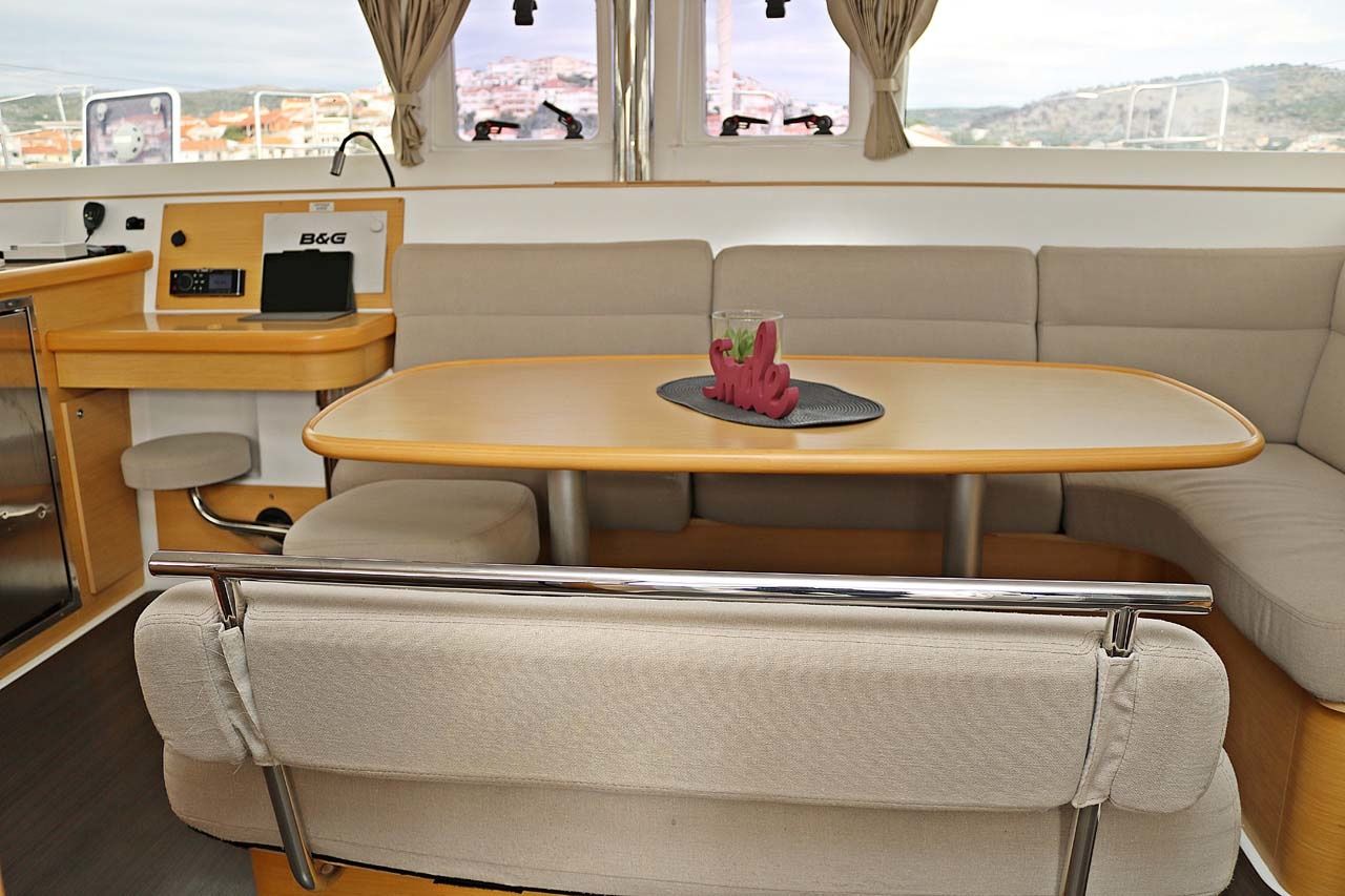 Lagoon 421 | Happiness