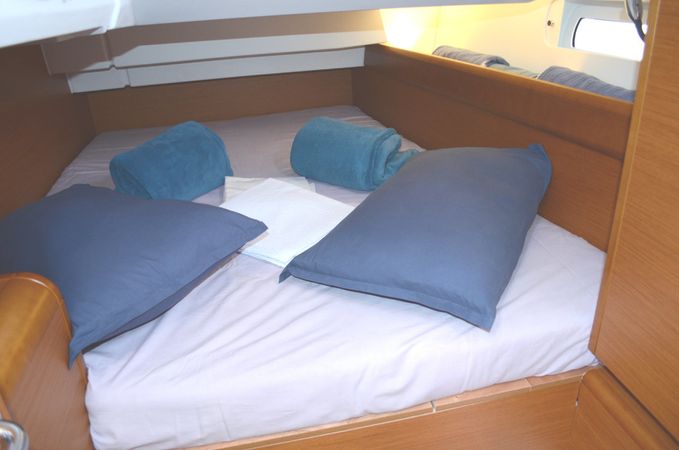 Jeanneau Sun Odyssey 419 | Luka Ploce