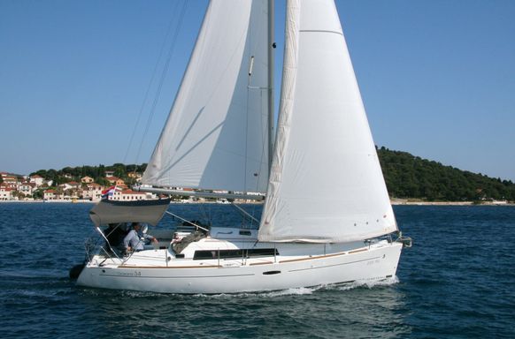 Oceanis 34