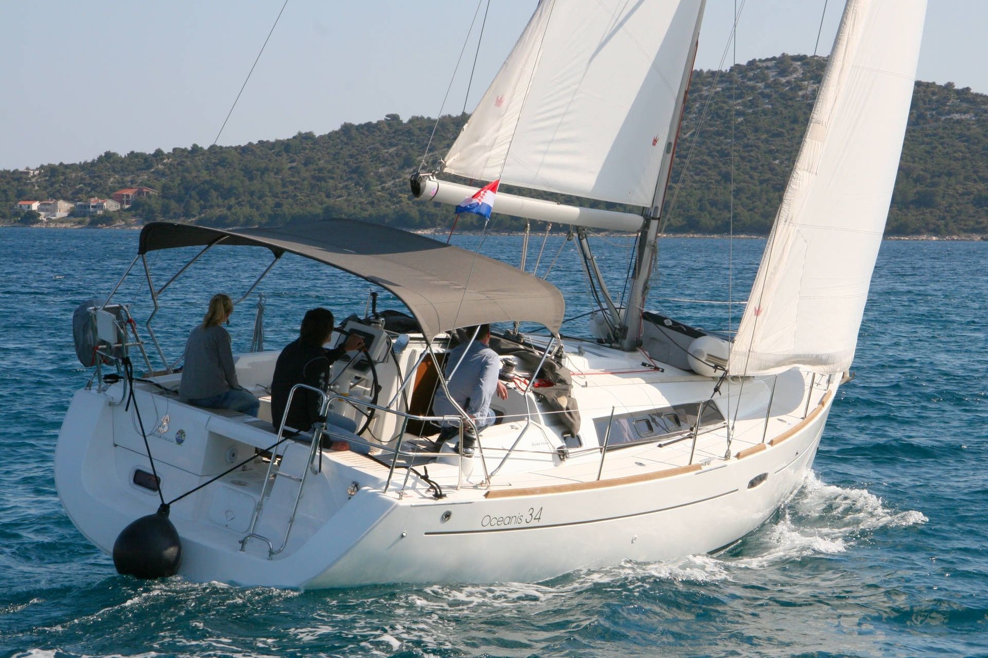 Beneteau Oceanis 34 | LL Skyhawk