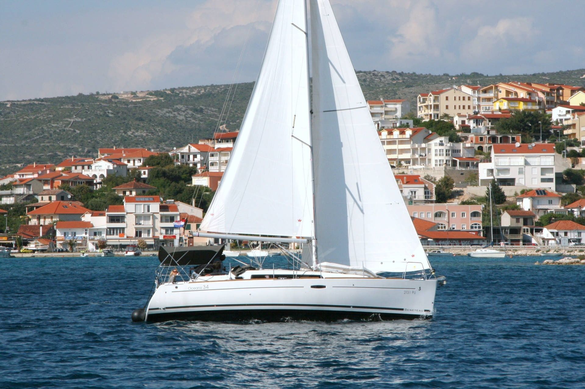 Beneteau Oceanis 34 | LL Skyhawk