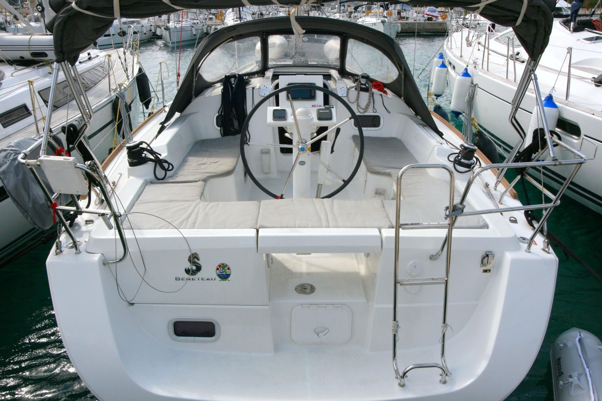Beneteau Oceanis 34 | LL Skyhawk