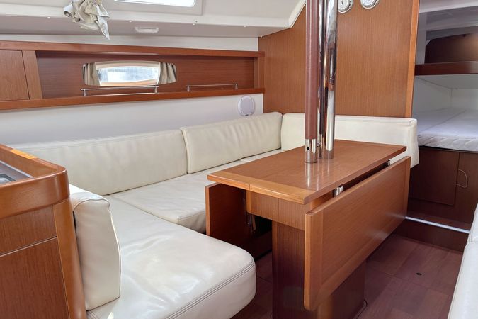 Beneteau Oceanis 34 | LL Skyhawk