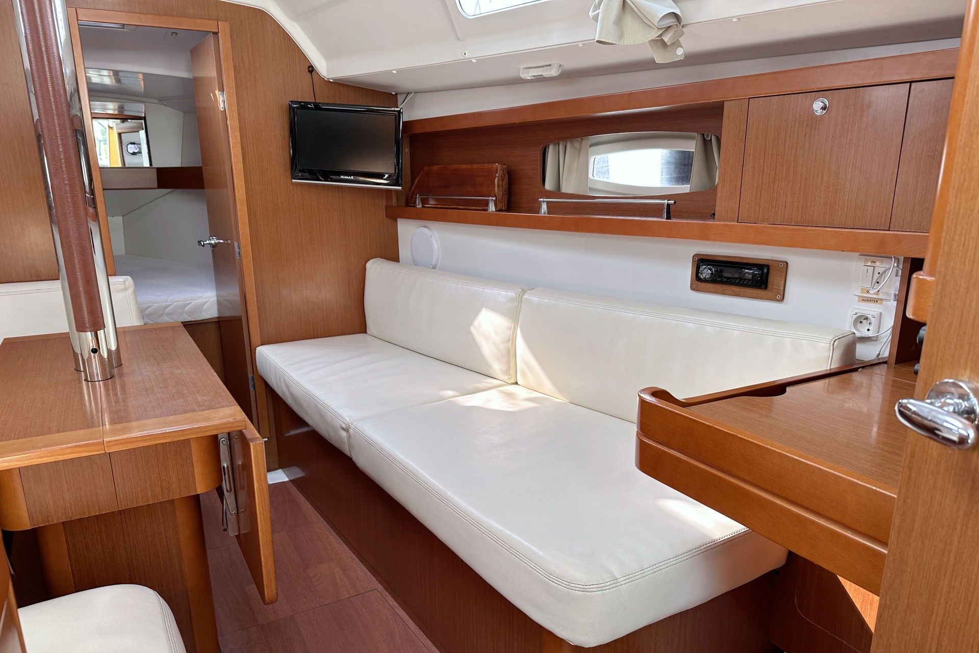 Beneteau Oceanis 34 | LL Skyhawk
