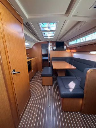 Bavaria Cruiser 41 | Maestral