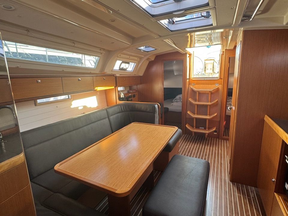 Bavaria Cruiser 41 | Maestral