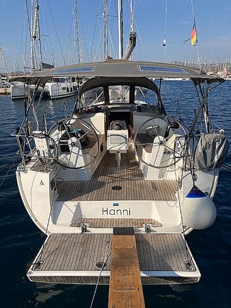 Bavaria Cruiser 37 | Hanni