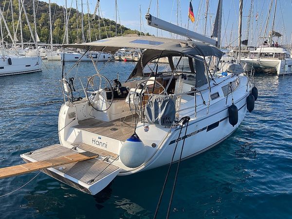 Bavaria Cruiser 37 | Hanni
