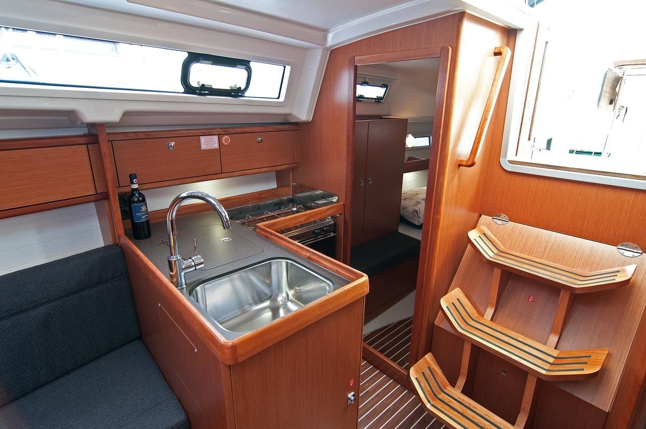 Bavaria Cruiser 33 | Adria Breeze