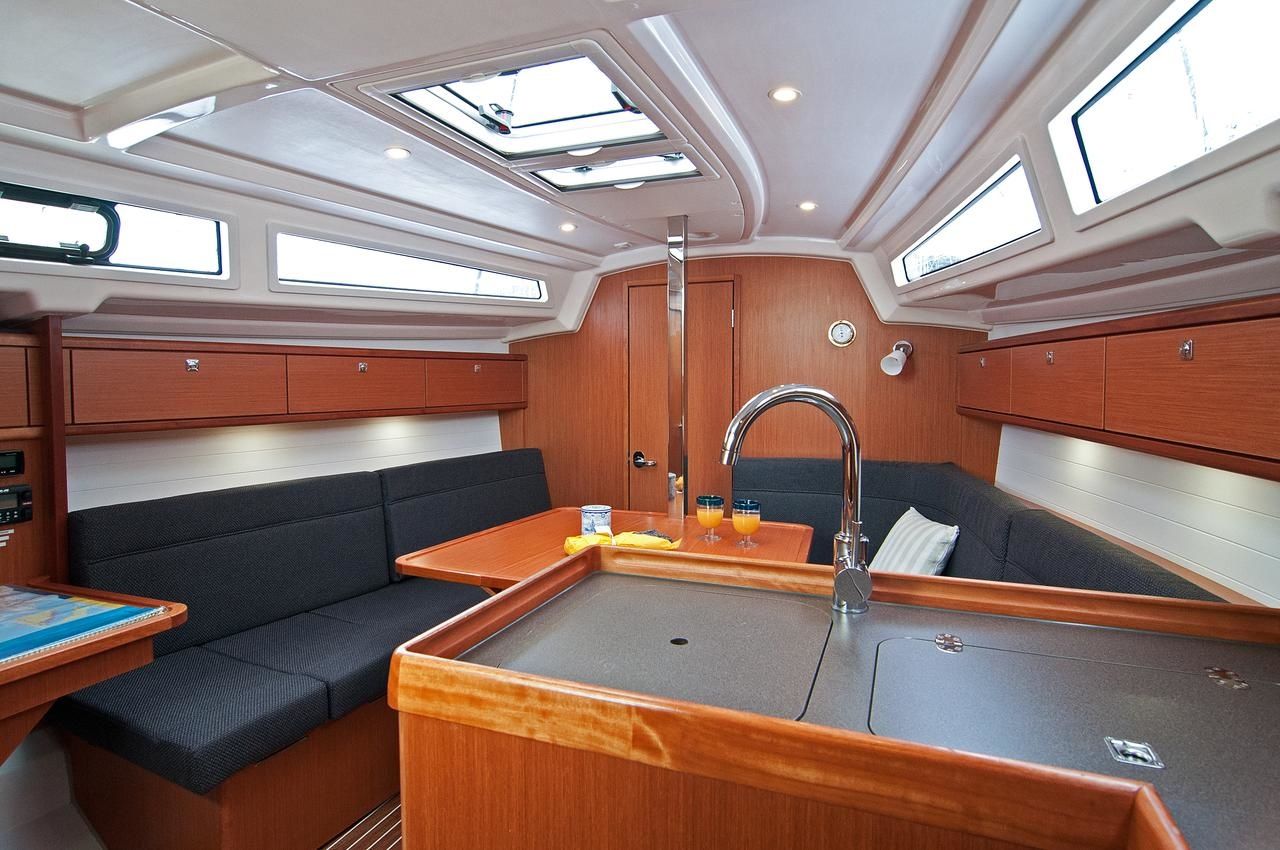 Bavaria Cruiser 33 | Adria Breeze