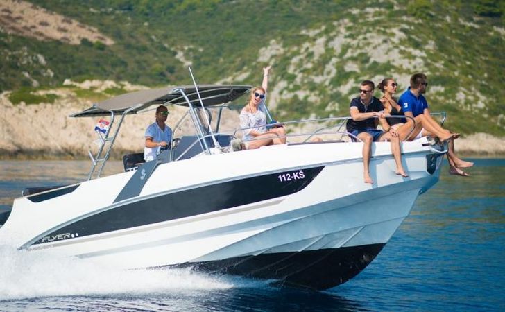Beneteau Flyer 8.8 Spacedeck | Beneteau Flyer 8.8 Spacedeck