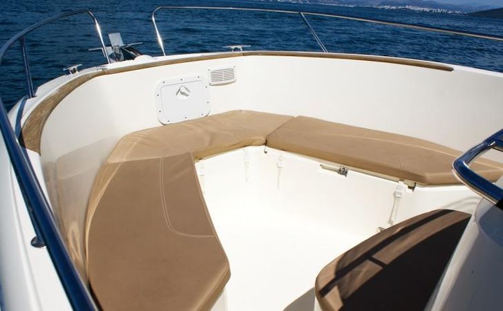 Jeanneau Cap Camarat 7.5 | Jeanneau 7.5 Cap Camarat