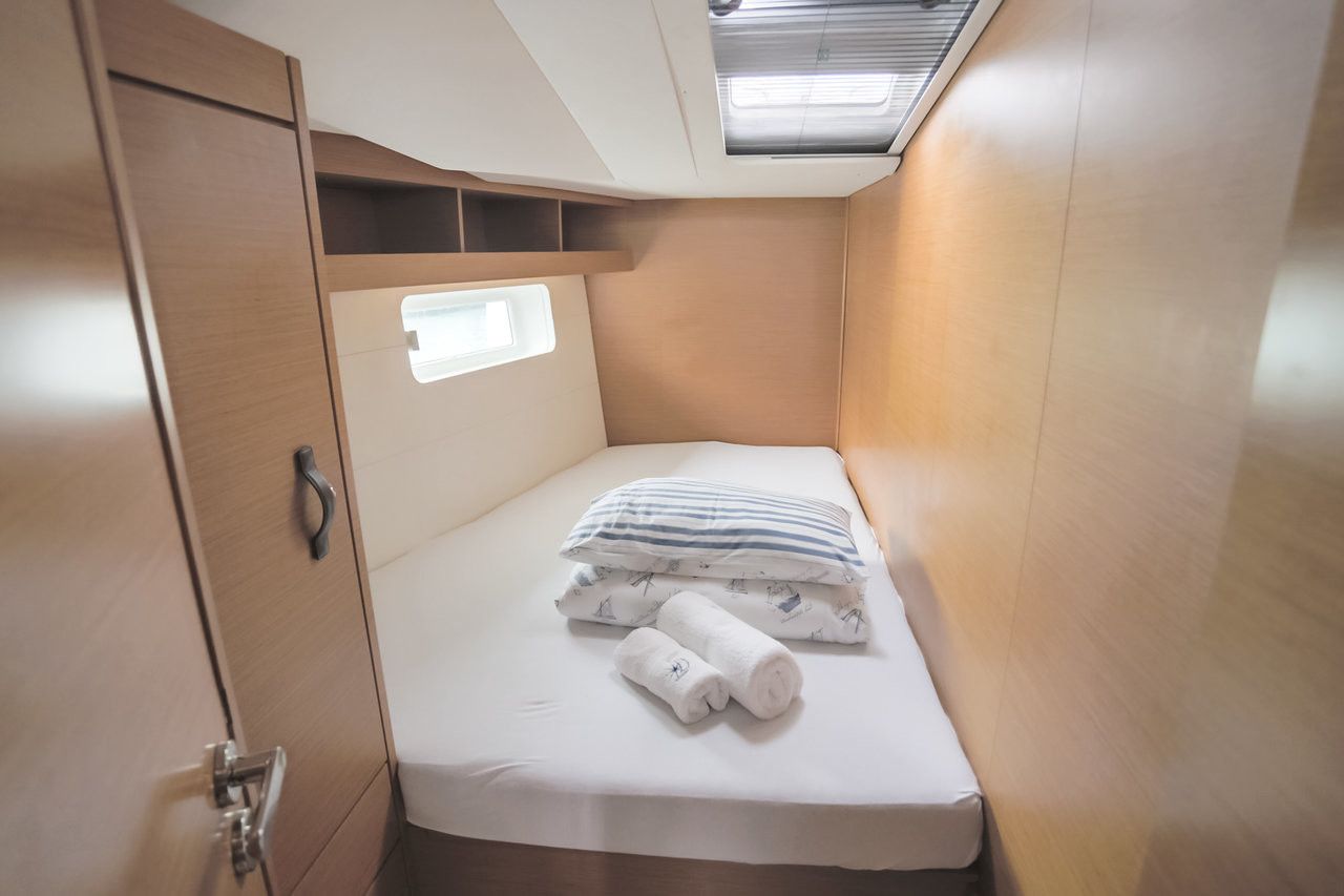 Jeanneau 54 | Blue Angel