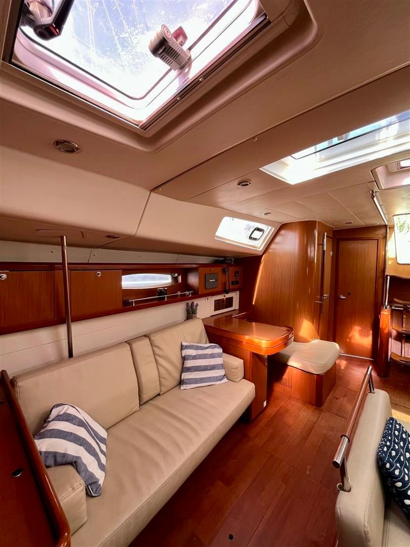 Beneteau Oceanis 54 | Maistra