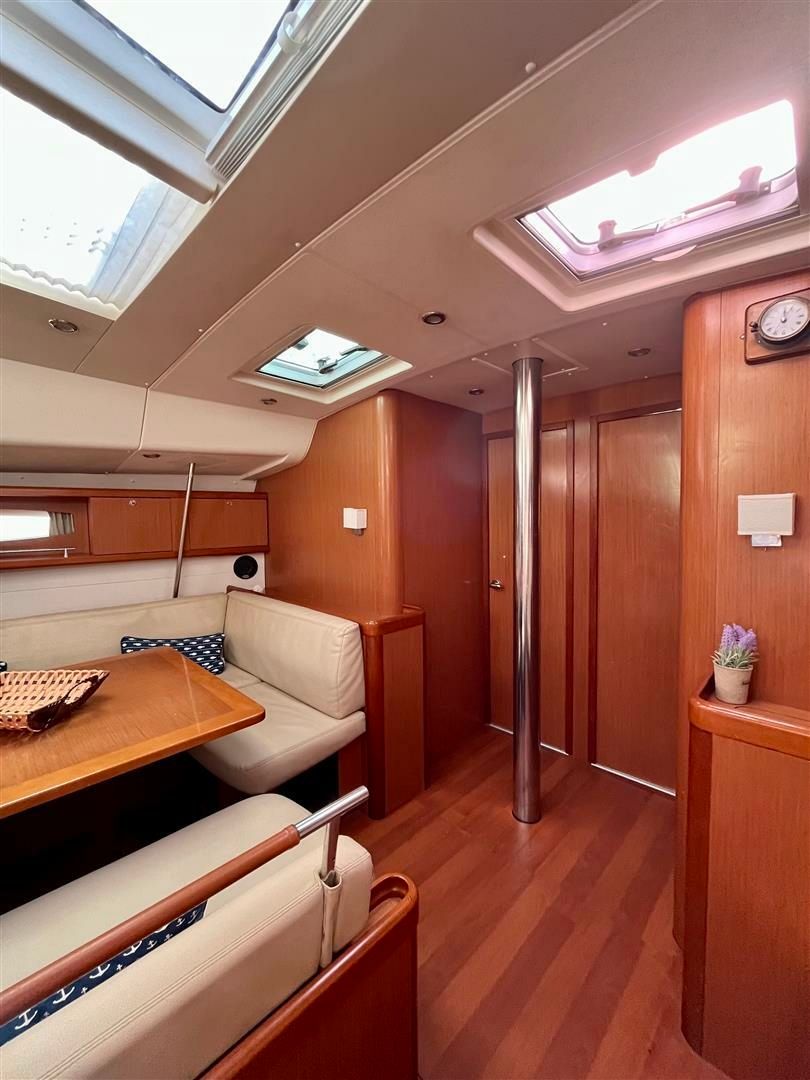Beneteau Oceanis 54 | Maistra