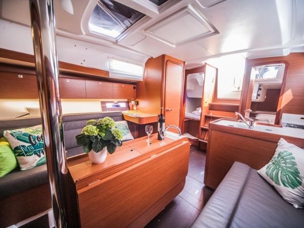 Dufour 350 | Ronja