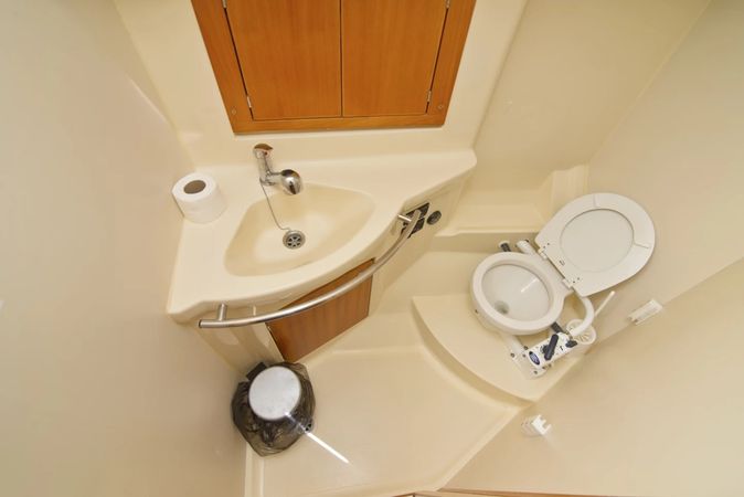 Elan 344 Impression | Amazone